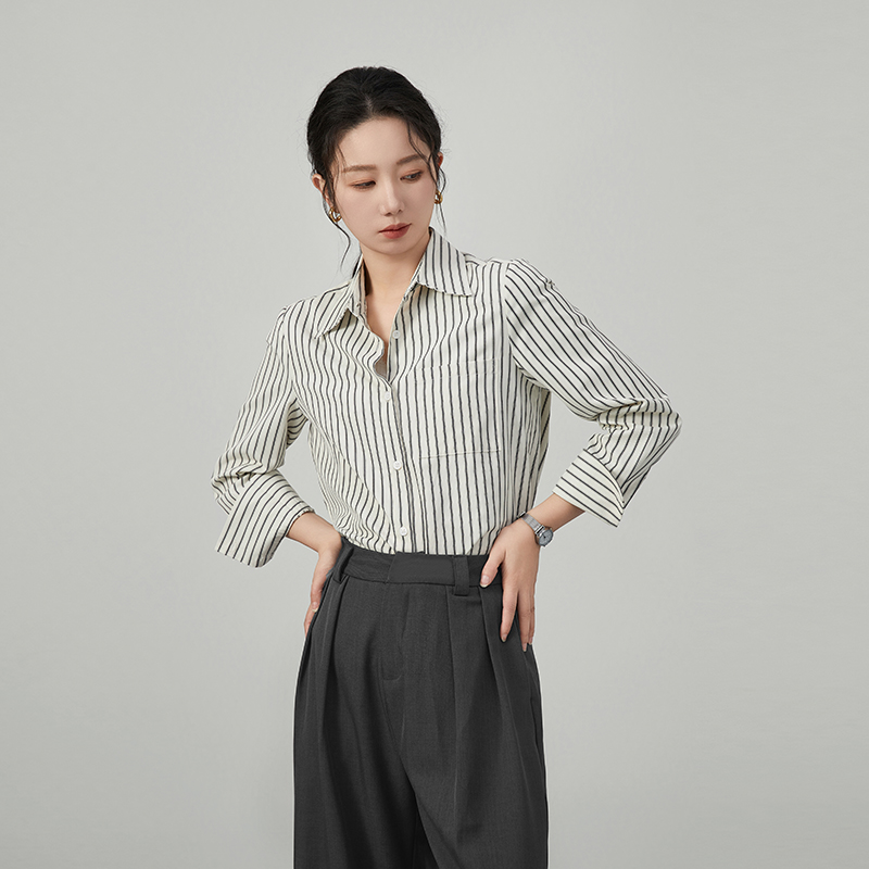 竖条纹衬衫女轻奢高级感职业