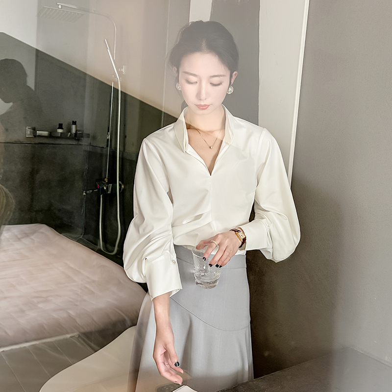 别致v领泡泡袖不规则设计感衬衫