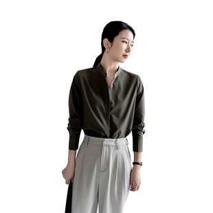 秋季咖色立领衬衫女高级感轻奢高端不易皱职场轻熟风长袖气质衬衣