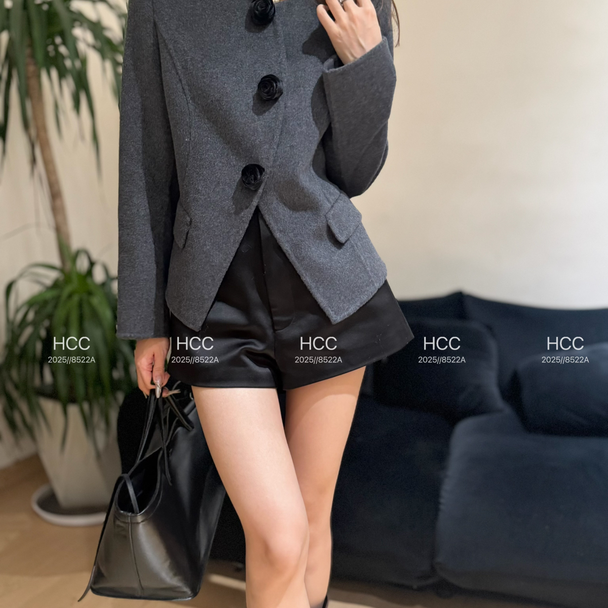 童心家冬上新轻奢简约设计感短款羊毛外套含10羊绒20-803