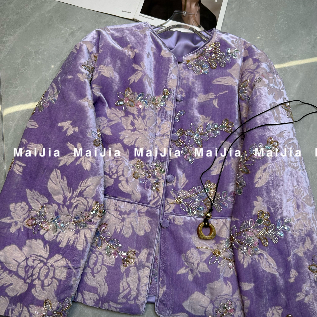 童心小众设计冬上新定制重工珠绣丝绒夹棉短外套C230