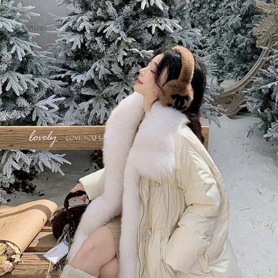 童心腰女款高端女休闲保暖羽绒服外套(配可拆真狐狸毛毛领)931