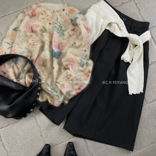 冬上新花朵设计感淑女显瘦保暖毛衣(只卖毛衣)HZ60038