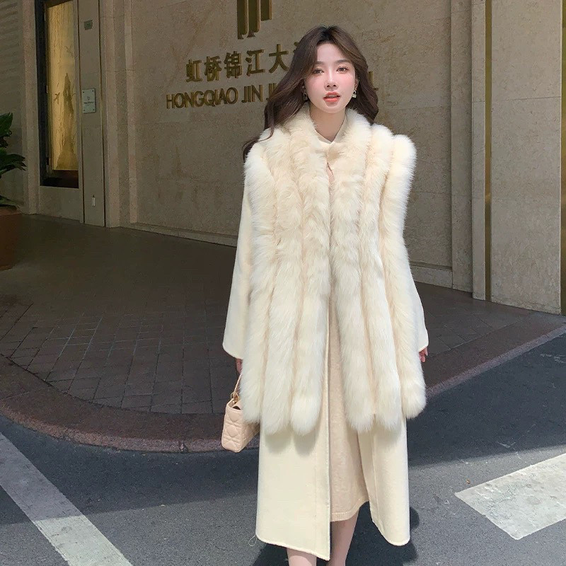 童心脖毛呢羊毛外套(配毛领狐狸真毛可拆卸,腰带)（含10羊驼毛）8