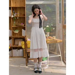 Luna&光晕 SimpleRetro 蕾丝拼接白色连衣裙女夏方领收腰小白裙子