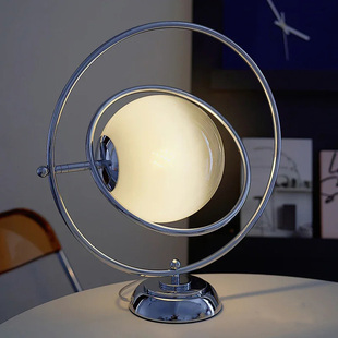 vintage复古玻璃月球卧室床头灯书桌轻奢星球灯中古旋转艺术台灯