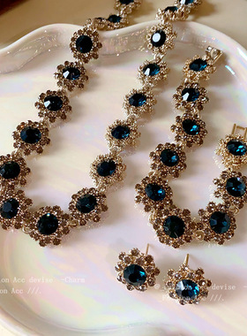 欧美花朵纹路镶钻项链高级感时尚复古锁骨链礼服百搭新款项饰批发