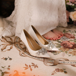 H-18高跟鞋婚鞋宴会鞋女气质细跟性感伴娘尖头小香风白色大码单鞋
