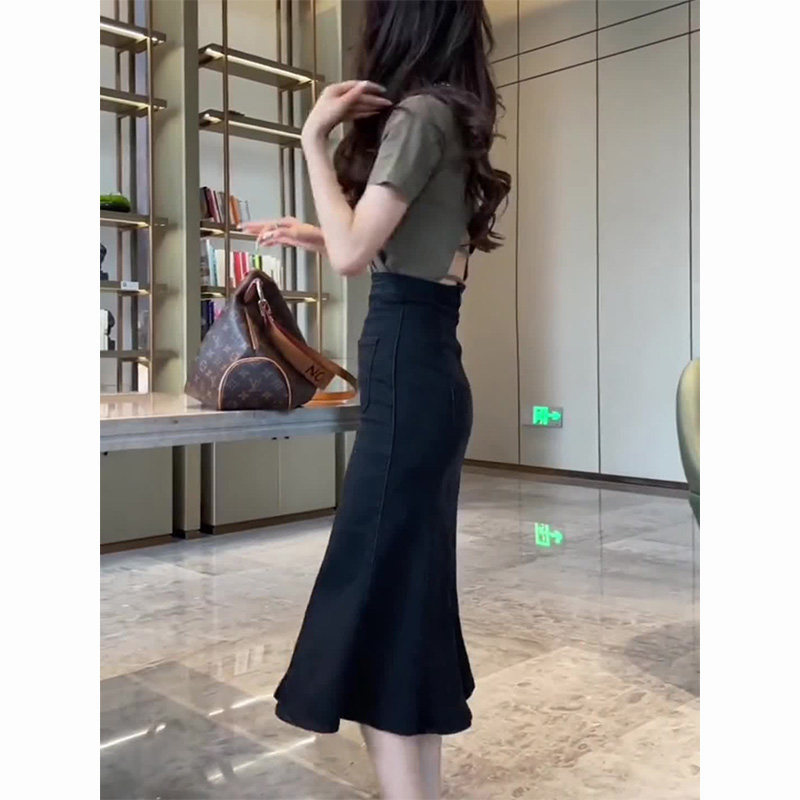 设计感小个子开叉鱼尾包臀裙夏季新款时髦复古高腰弹力牛仔半身裙
