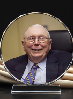 名人查理芒格画像水晶玻璃摆件办公室桌面工艺品装饰摆台来图定制