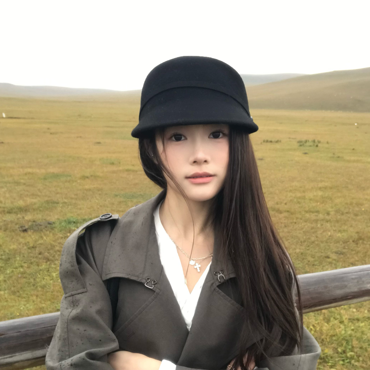 气质黑色小礼帽女秋冬平顶马术帽