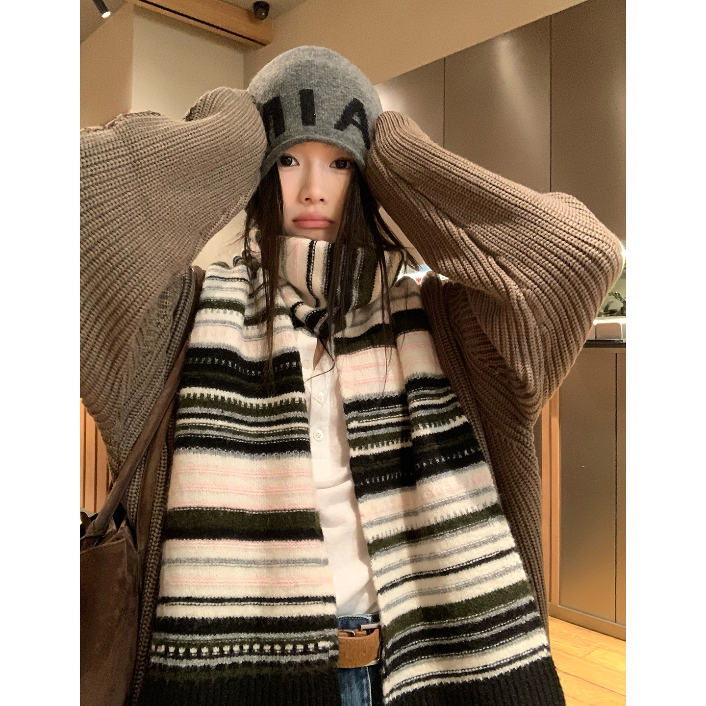 亲肤北极绒保暖毛线针织围巾女