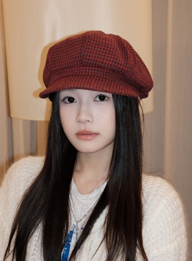 日系可爱红色格纹八角帽子女秋季新款文艺复古报童帽显脸小贝雷帽