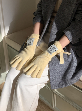可爱奶黄色长款针织保暖手套女冬季可触屏百搭防寒骑行手套男防冻