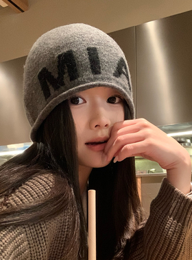 软糯亲肤字母包头冷帽2025冬季新款时髦灰色针织帽子女保暖毛线帽
