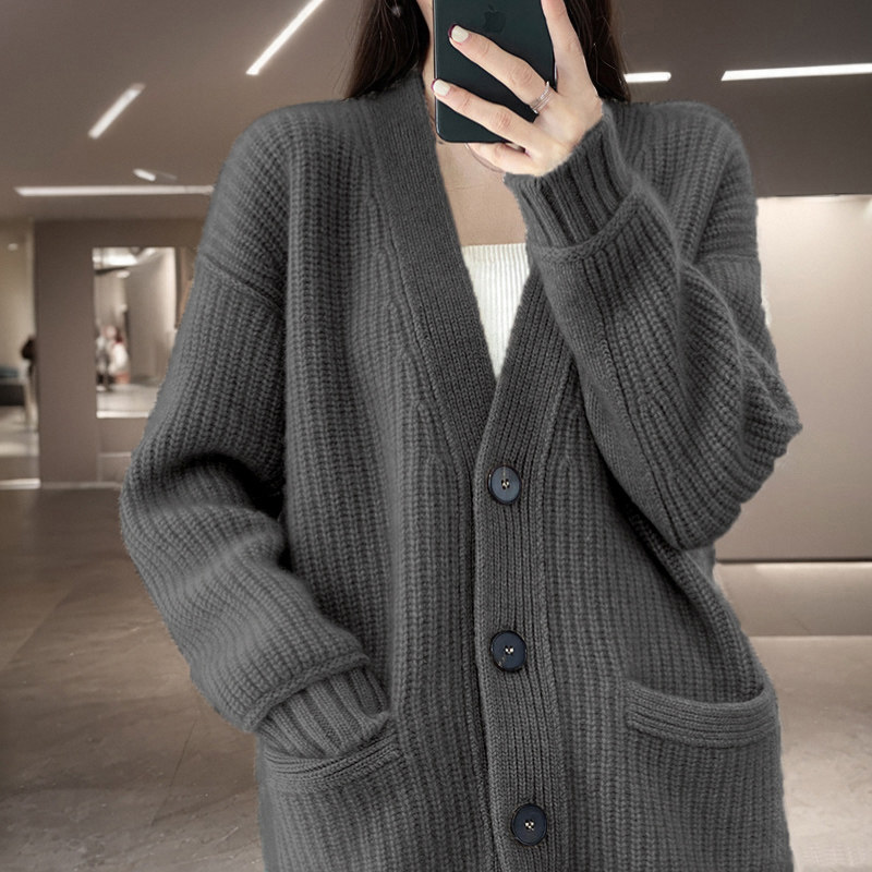 秋冬粗线毛衣外套女加厚短款宽松羊毛针织开衫高级感春秋大码V领