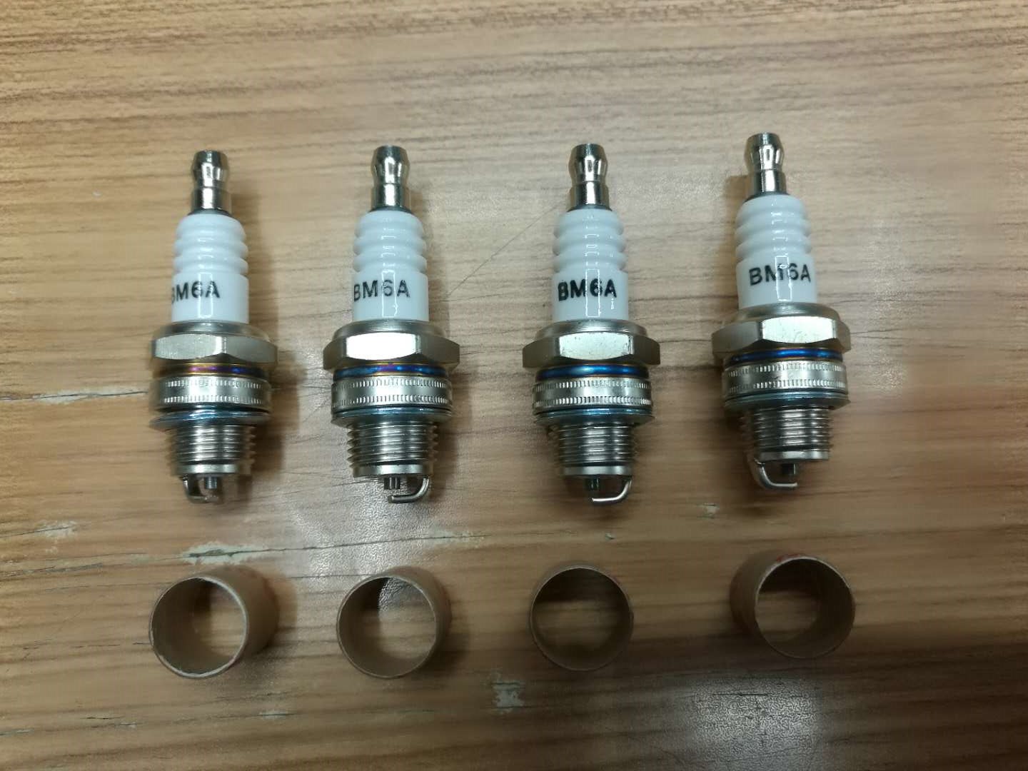 火花塞   BM6A  L7T 割草机 采茶机 电锯  油锯  2冲程  BPM6A