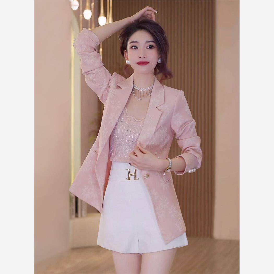 粉色西装外套女高级感春