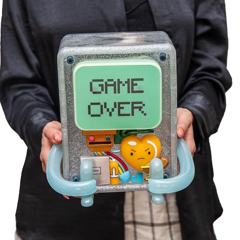 顺丰绝版现货GUMO限量300体 探险活宝夜光版 8英寸 Game Over BMO