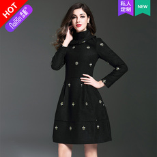 Женское платье