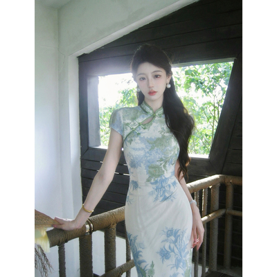 凌茜恣禾 青釉凝香'新中式印花改良旗袍女夏季短袖修身日常连衣裙