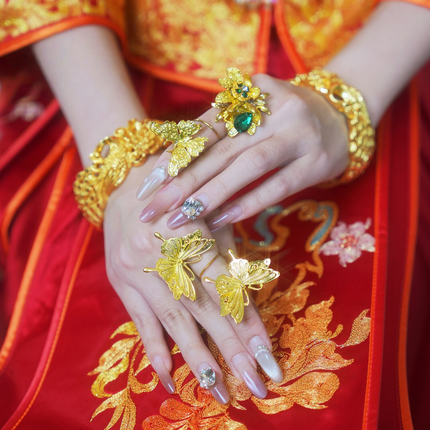 2025新款新娘手镯指环中式秀禾服龙凤褂汉服结婚婚礼蝴蝶戒指饰品图片