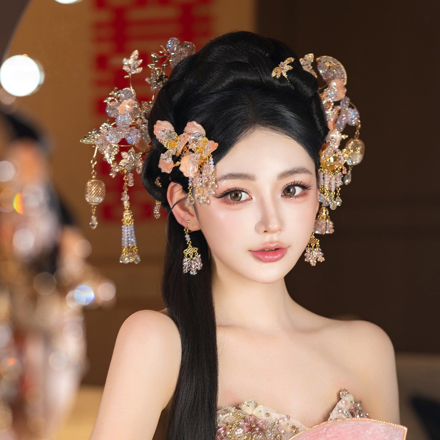 2026新款金色秀禾新娘头饰简单中式秀禾服婚服龙凤褂高级结婚发饰图片