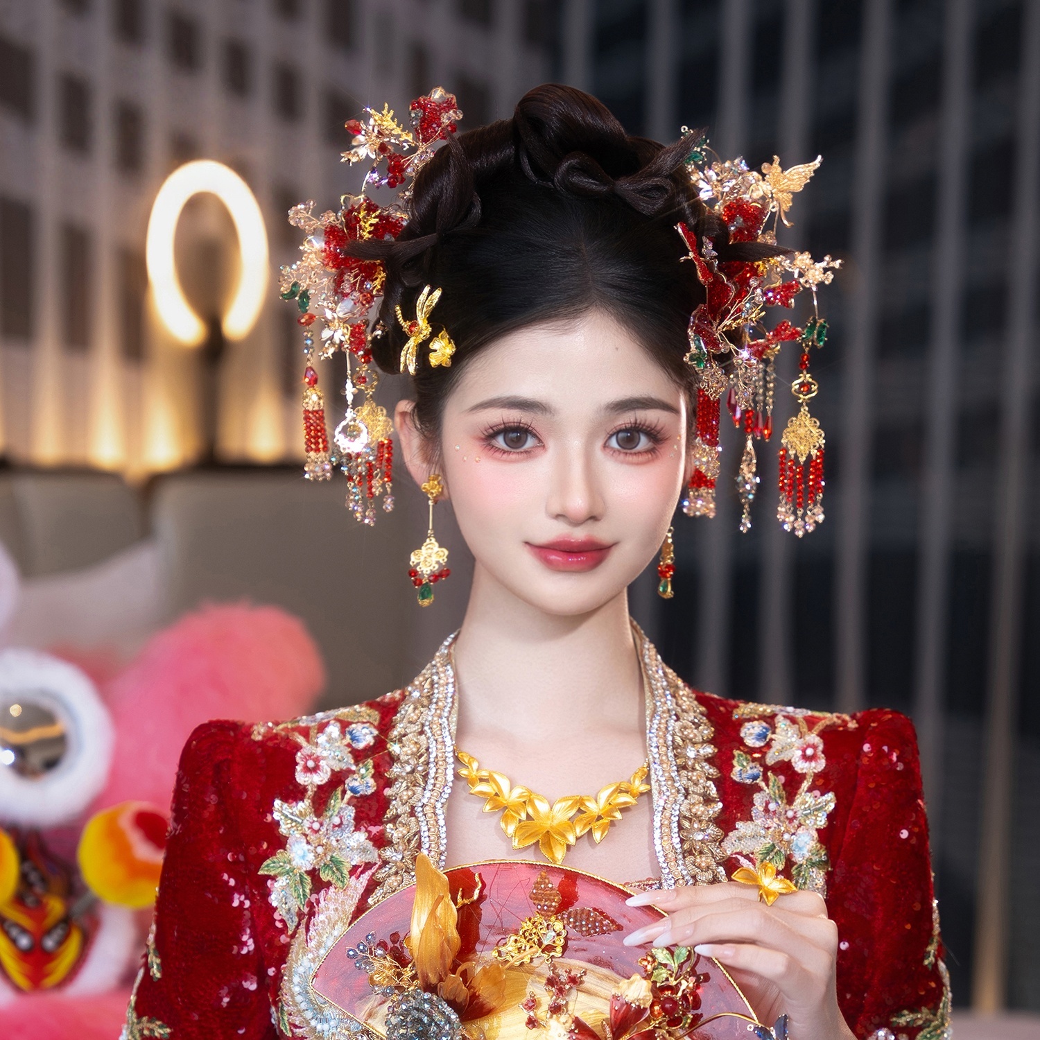 2025新款中式新娘头饰秀禾服龙凤褂汉服古风发饰古装婚礼结婚饰品