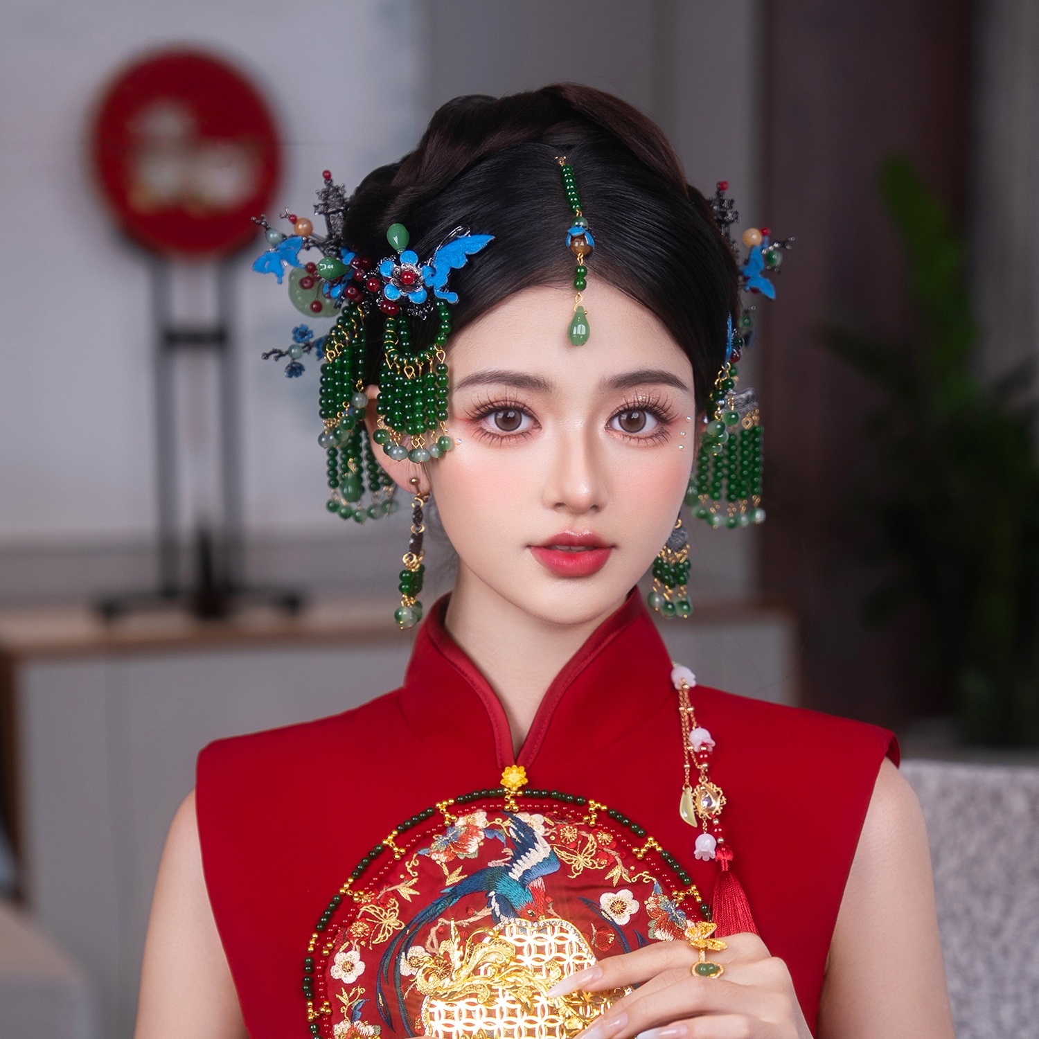 2025新款中式新娘头饰秀禾服龙凤褂汉服古风发饰古装婚礼结婚饰品