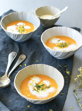 〈青森食堂〉日本制Studio m'庭院花朵做旧酸奶甜品小菜花边饭碗