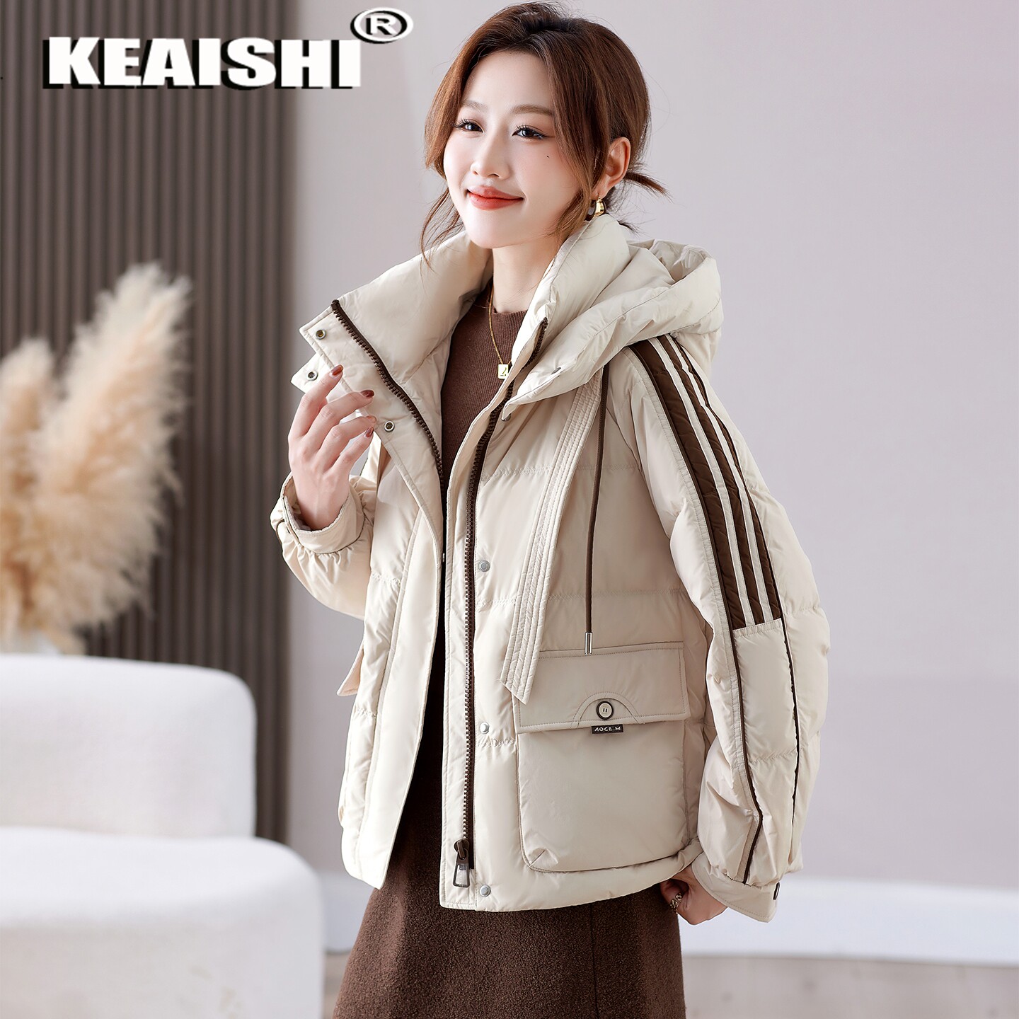 KEAISHI时尚短款羽绒服女冬季新款小个子面包服90白鸭绒保暖外套