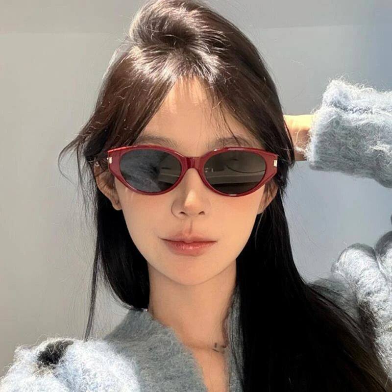 高级感猫眼墨镜女2026春夏新款复古红色窄框时尚小脸防晒太阳眼镜