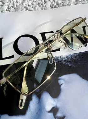 新款欧美复古有色小方形窄细金属框墨镜男款高级感痞帅太阳眼镜