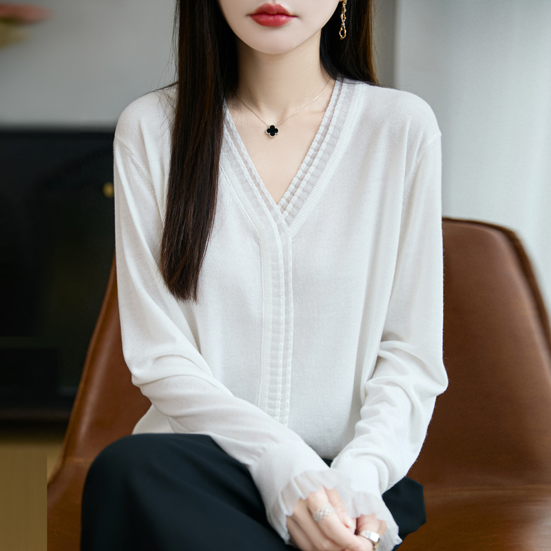 V领精纺羊毛针织打底衫女