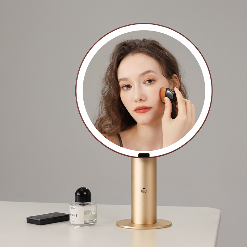 全脸入镜 轻松化卸妆