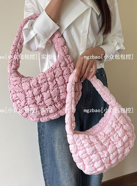 夏季新款韩国快闪褶皱云朵包女中号百搭轻质单肩腋下包饺子包潮流