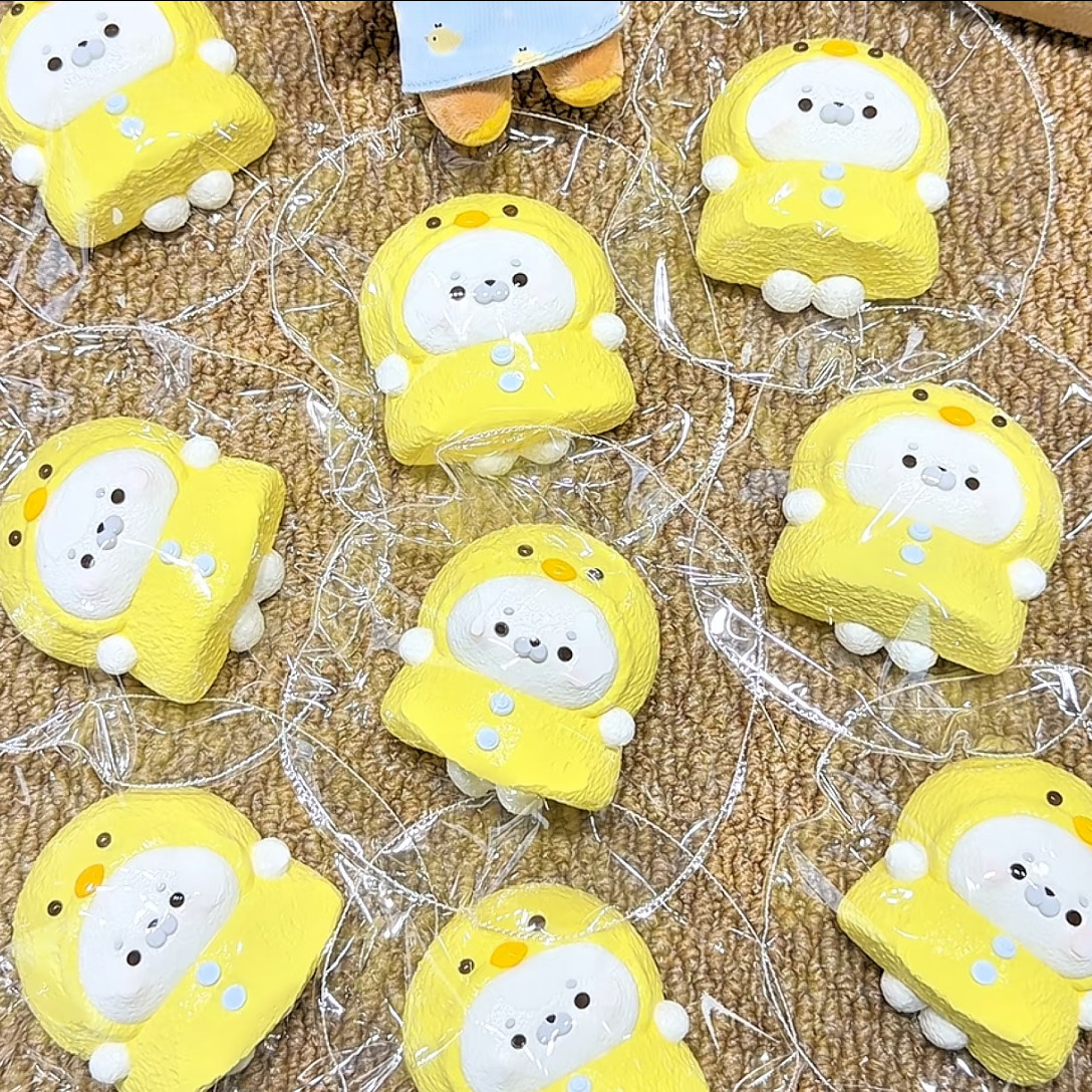 可爱雨衣海豹捏捏解压超软慢回弹食品级硅胶高颜值减压学生党玩具