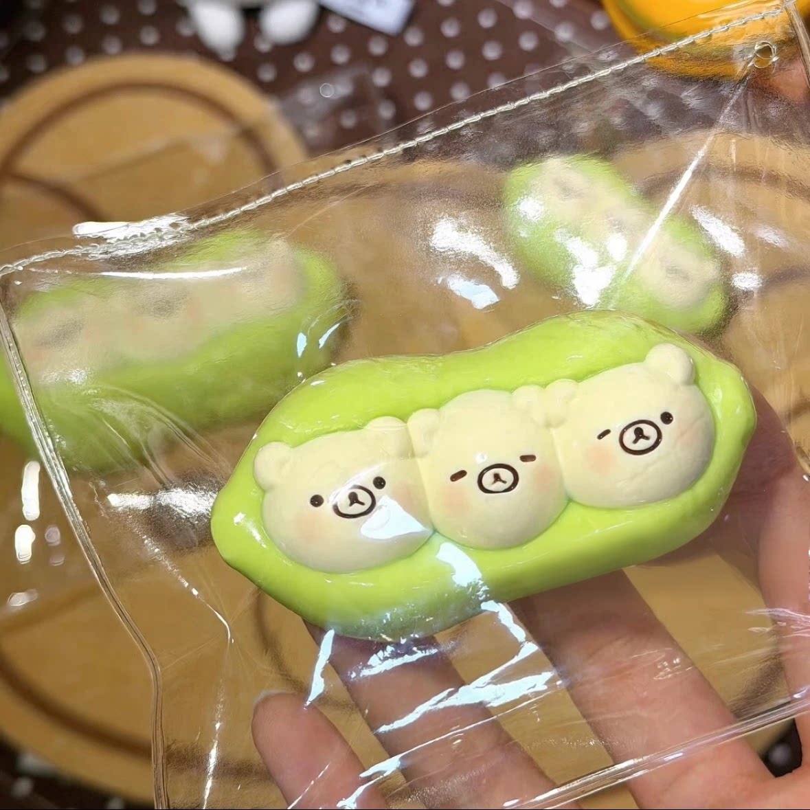 轻松熊豌豆面包捏捏解压超软慢回弹食品级硅胶送礼减压学生党玩具