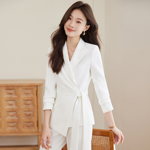 白色西装外套女秋季职业装高级感时尚洋气收腰显瘦绑带西服套装女