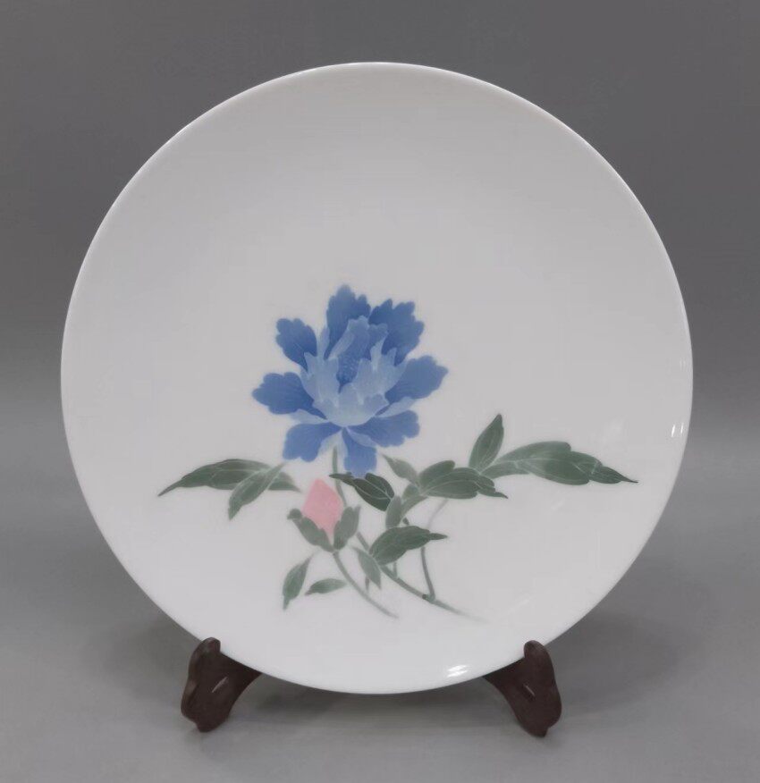 醴陵老瓷器群力60年代环球款秞下五彩釉下手绘蓝芍药赏盘球泥精品