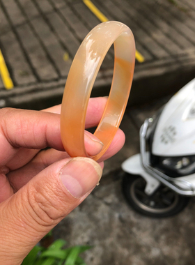 民族风女款玛瑙手镯玉手镯