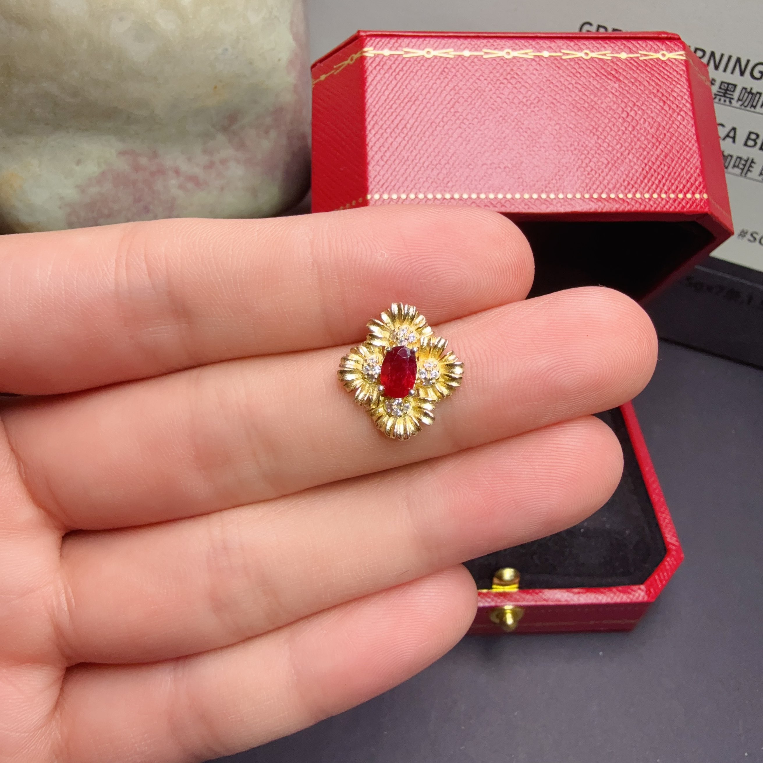 瑞耀珠宝天然红宝石吊坠4*6正鸽血红s925银镶嵌简轻奢小众18k彩金