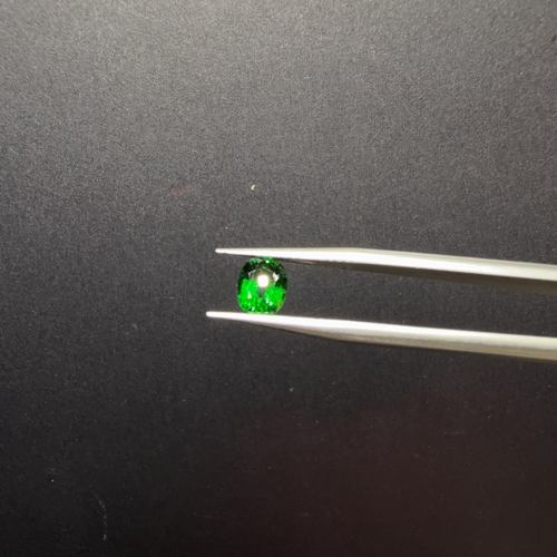 卡扎尼绿沙弗莱裸石1克拉5*7椭圆k金镶嵌可定制戒指吊坠耳钉手链