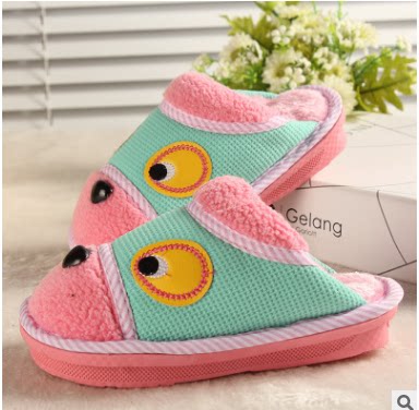 Pantoufles enfants en suède pour printemps - semelle plastique - Ref 1017360 Image 1