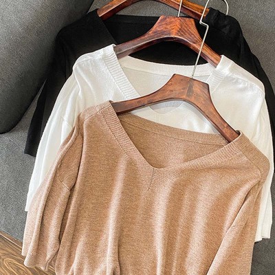 V领中袖针织衫上衣女宽松T恤五分