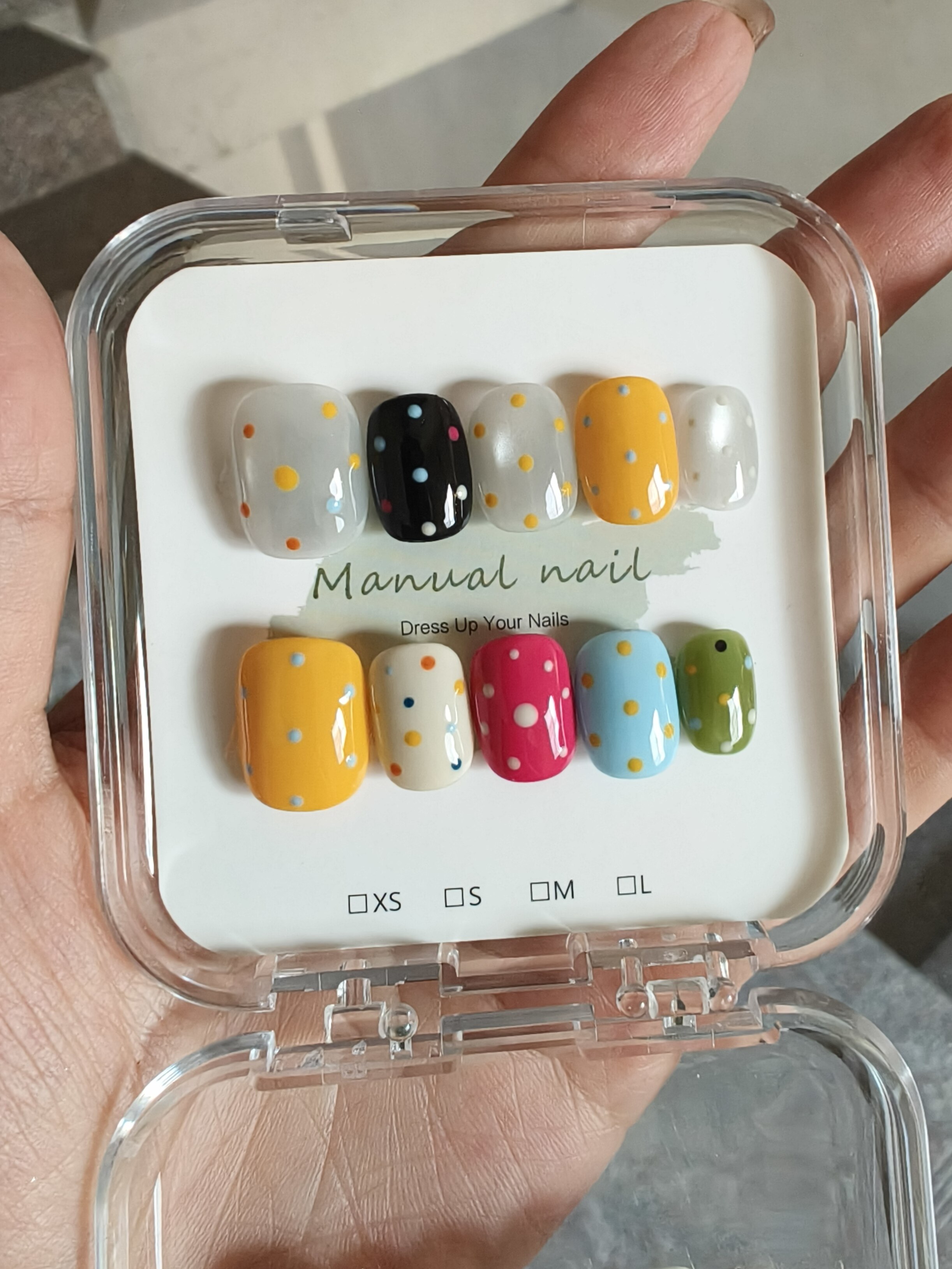 纯手工穿戴甲夏季多巴胺彩色糖果波点跳色显白美甲可爱可拆卸指甲