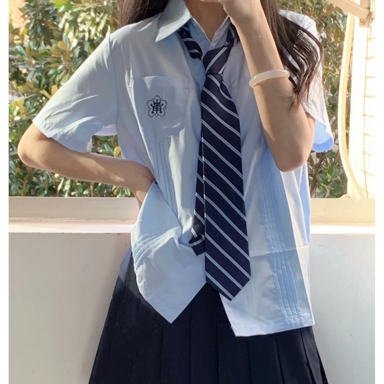 小岚中蓝色衬衫套装jK制