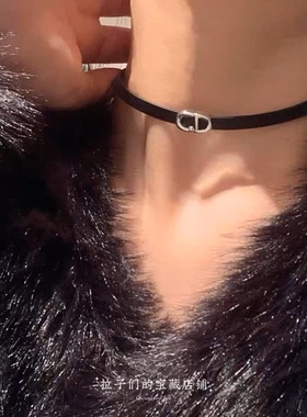 纯欲性感字母choker项链女小众设计高级感锁骨链颈链气质项圈颈带