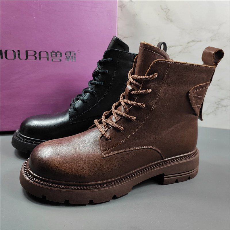 专柜正品头层牛皮马丁靴女2025秋冬新款英伦风百搭显瘦短靴机车靴