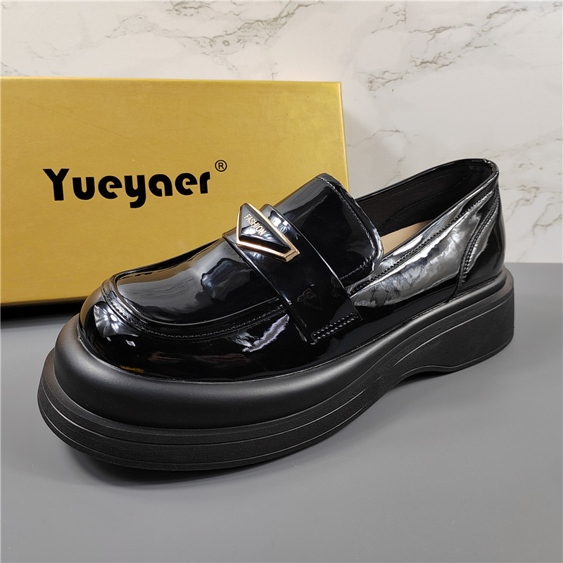 月芽儿专柜正品牛漆皮乐福鞋女2025春季新款厚底轻便透气小皮鞋潮,女鞋,乐福鞋（豆豆鞋）,淘宝优惠券,粉丝福利购,淘宝优惠卷